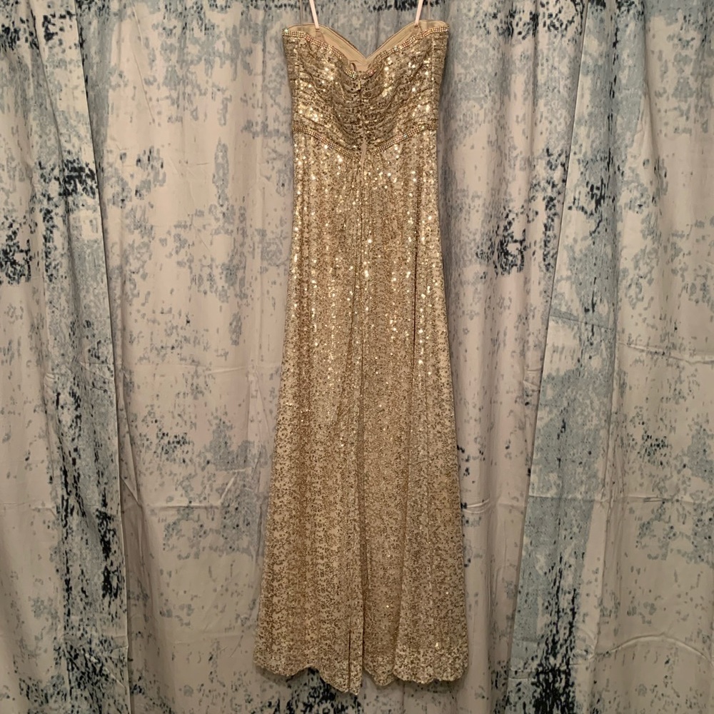 La Femme Strapless Gold Dress - Picture 3 of 7